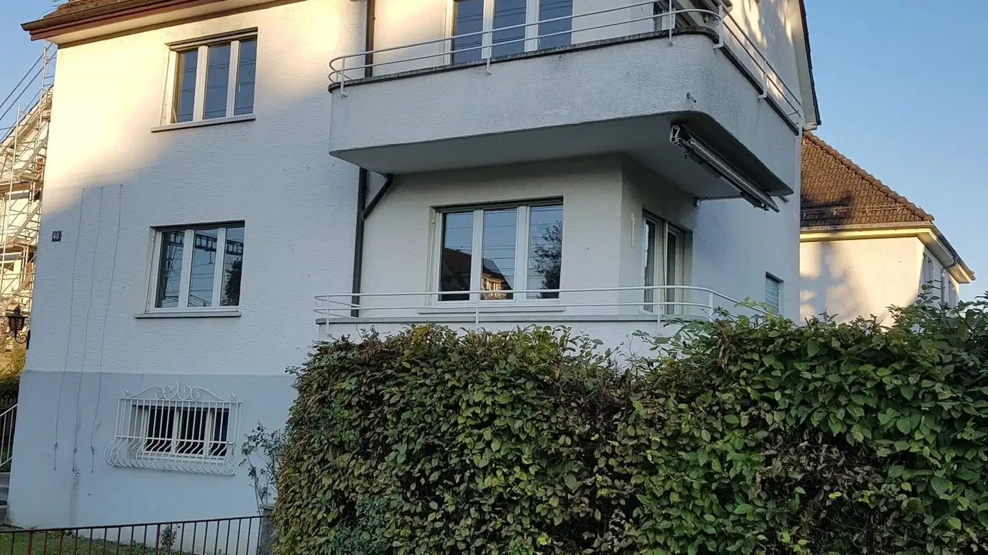 Dachgeschosswohnung mieten - Allmannstrasse 48, 8052 Zürich