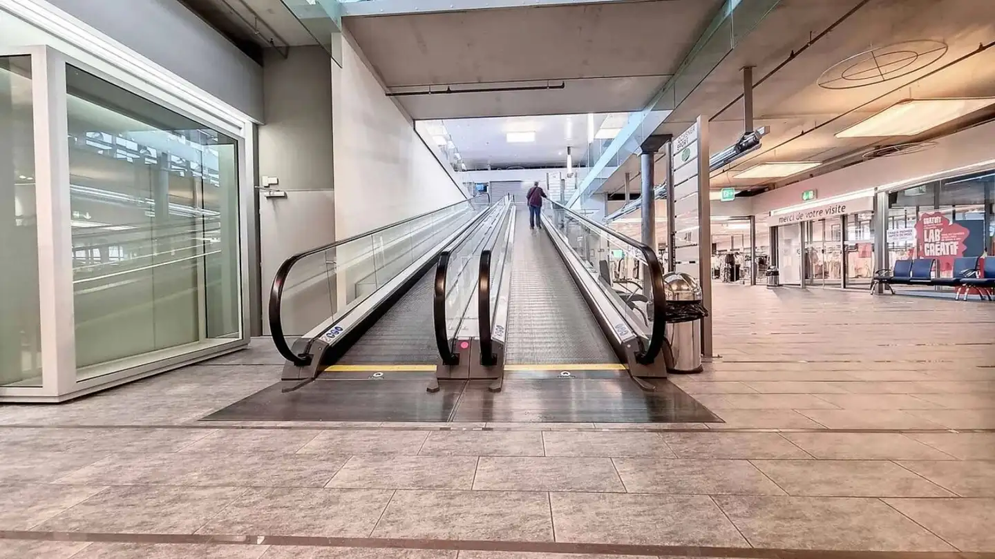 Arcade à louer - Route Cantonale 4, 1964 Conthey