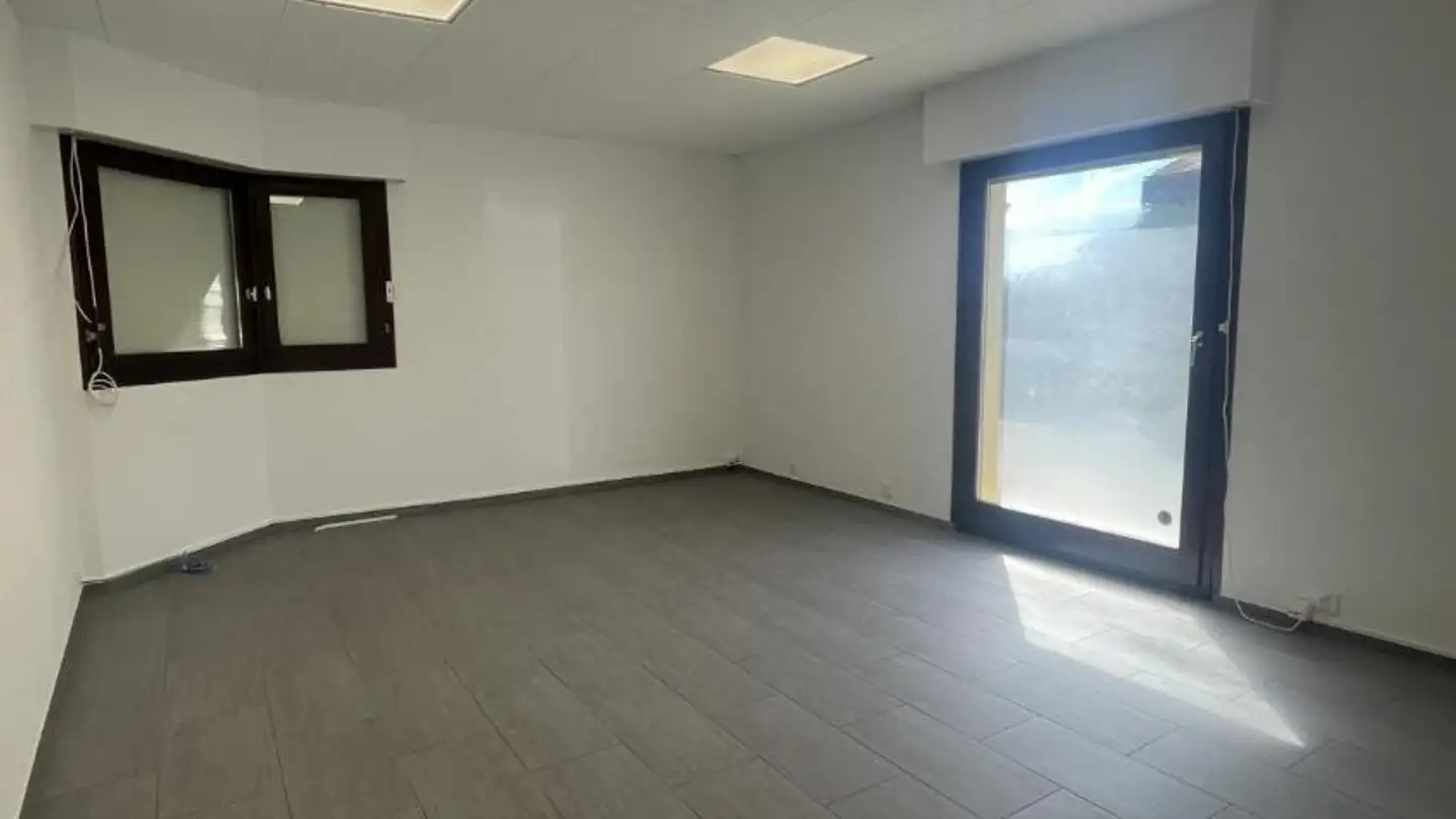 Office space for rent - Chemin Des Pralies 6, 1279 Bogis-Bossey - Photo 3