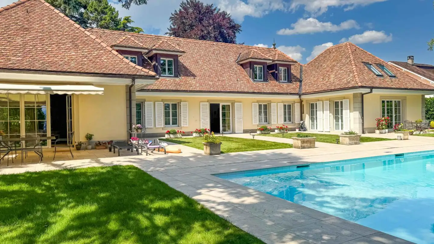 Villa à vendre - 1166 Perroy