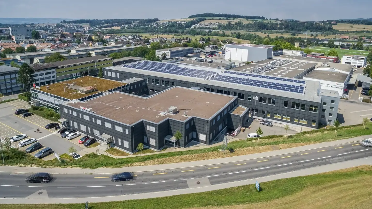 Place de parking souterraine à louer - Sihlbruggstrasse 3b, 6340 Baar