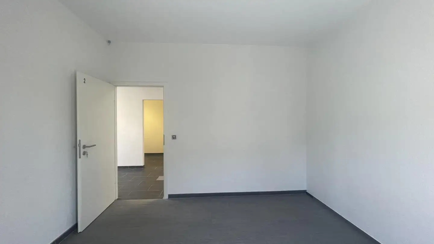 Office space for rent - Chemin Des Pralies 6, 1279 Bogis-Bossey - Photo 3