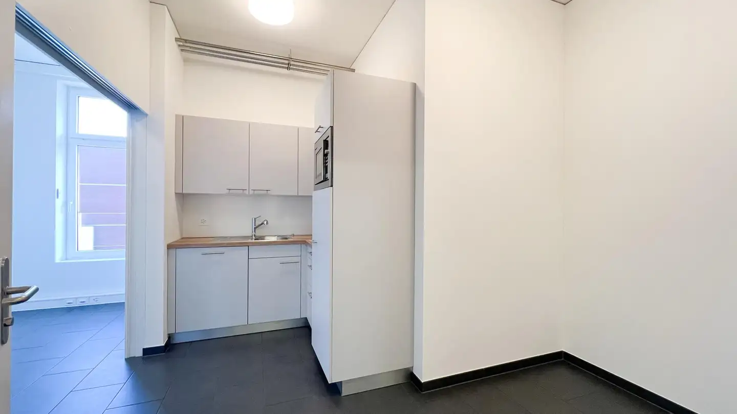 Immeuble mixte à louer - Rue De Granges / Grenchenstrasse 5b, 2504 Biel/Bienne - Photo 3