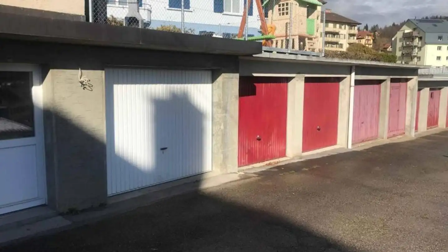 Garage individuel à louer - Rue de France 17, 1450 Ste-Croix