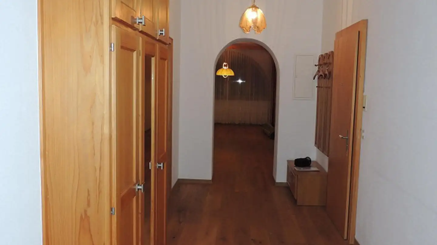 Apartment for rent - Glennerstrasse 5, 7130 Ilanz - Photo 2