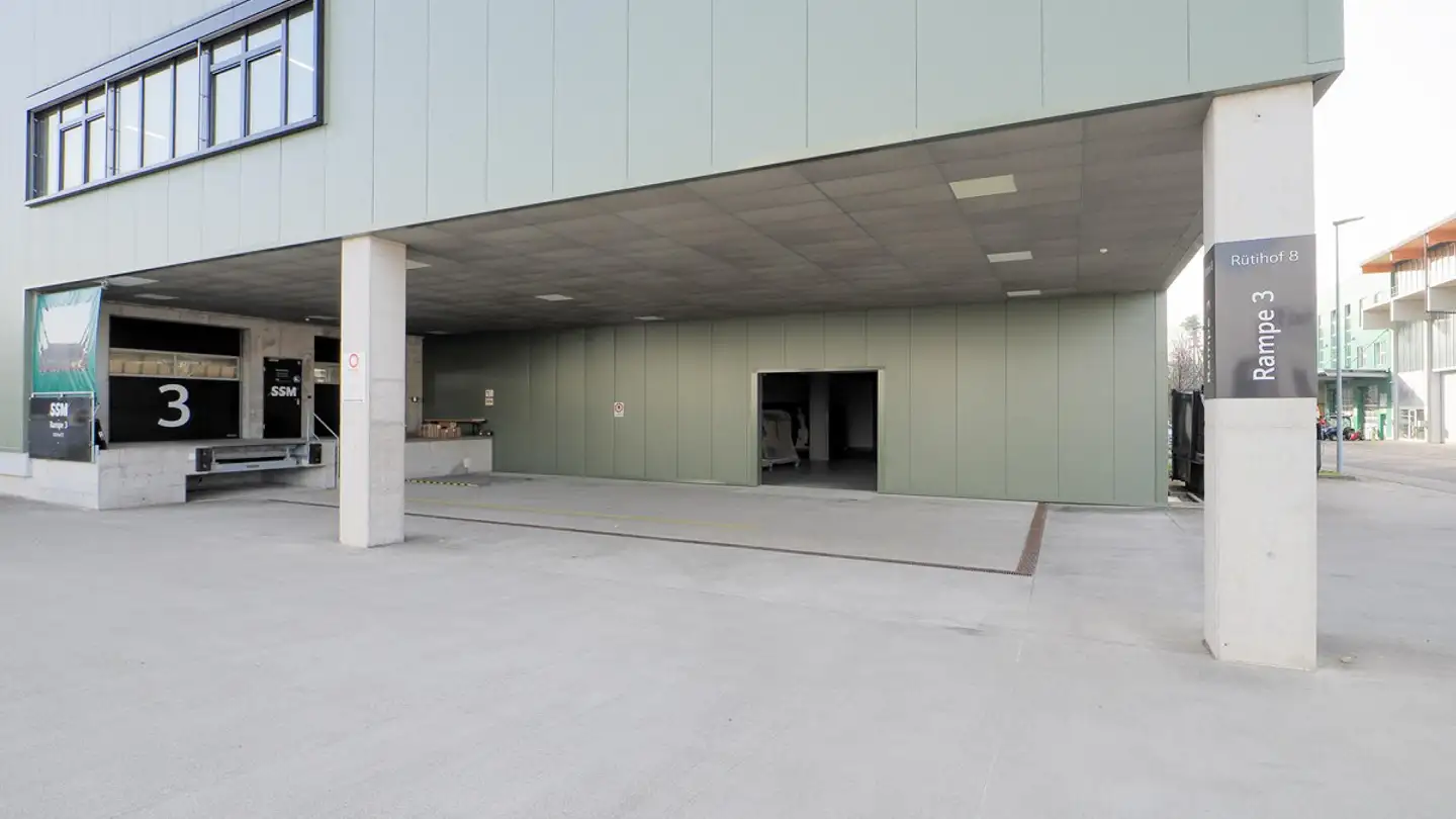 Immeuble industriel à louer - Rütihof 8, 8820 Wädenswil - Photo 2