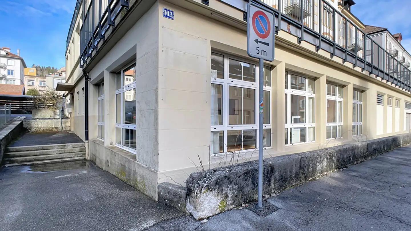 Commercial for rent - Rue Jardinière 107, 2300 La Chaux-de-Fonds - Photo 3