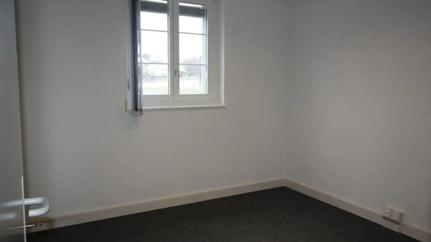 Office space for rent - Derrière La Tour 7, 1583 Villarepos - Photo 2