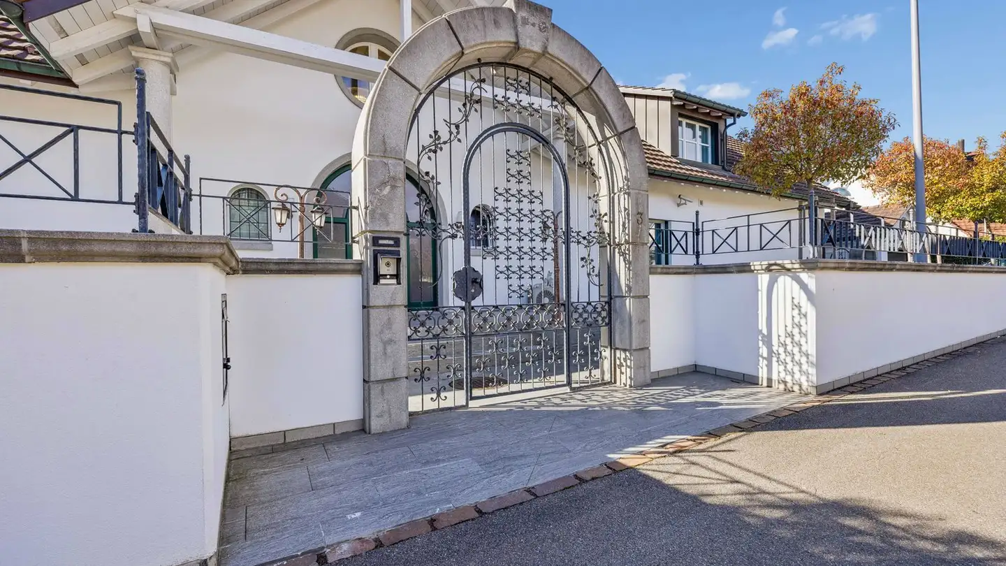 Villa for sale - Nübruchweg 3, 8605 Gutenswil