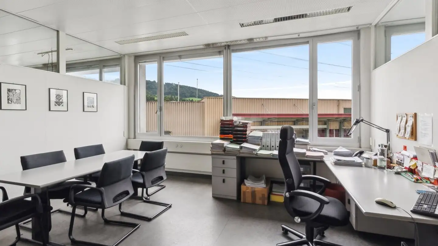 Commercial for rent - Oberfeld, 6037 Root