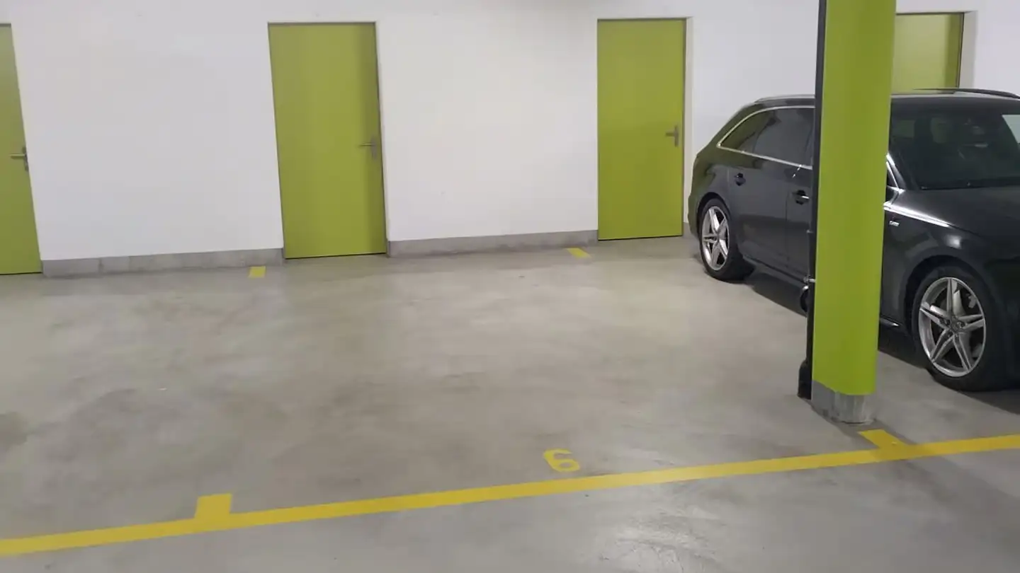 Tiefgaragenstellplatz mieten - Schwerzistrasse 20a, 8863 Buttikon SZ