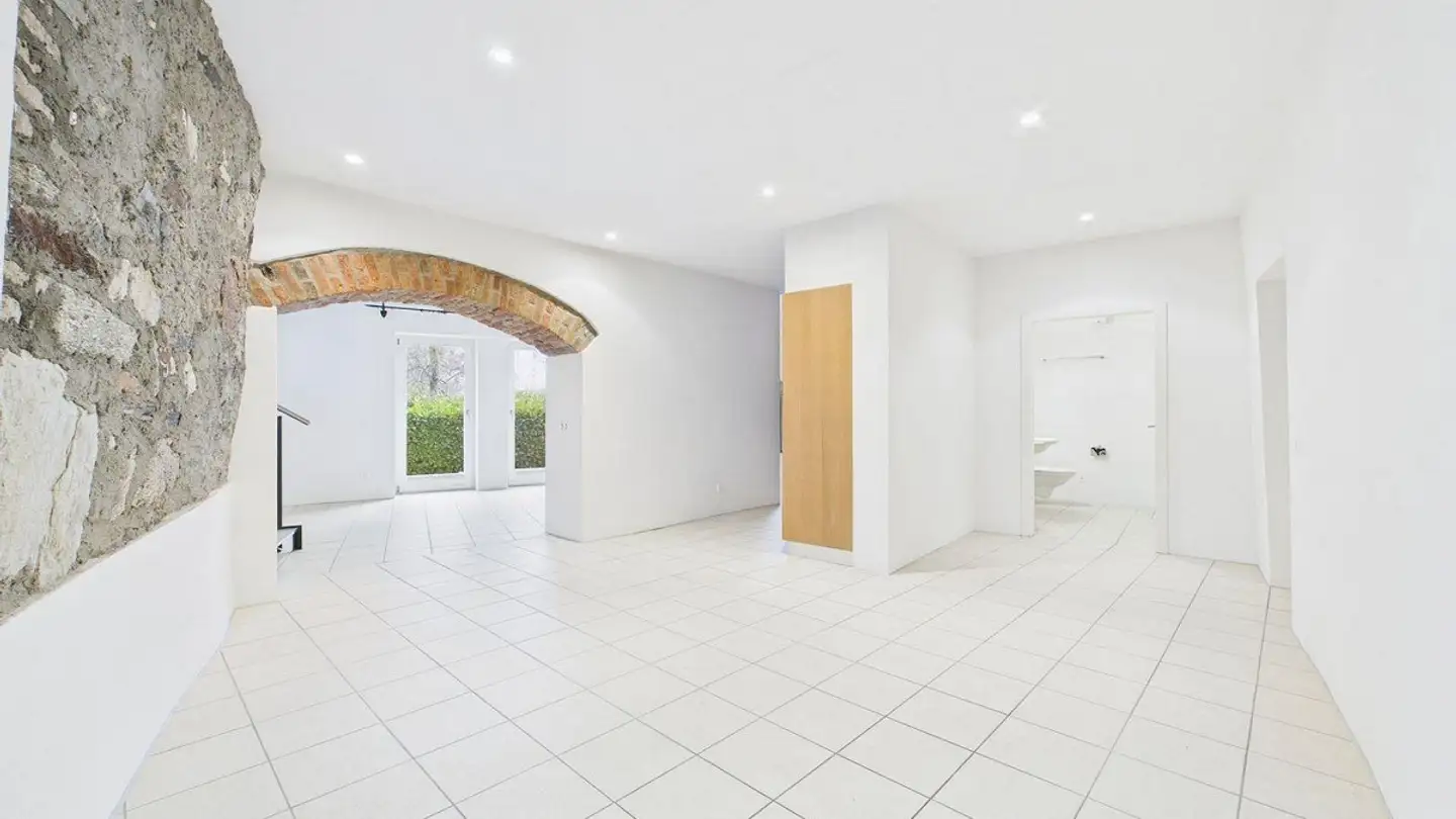 Apartment for rent - 6914 Carona - Photo 3