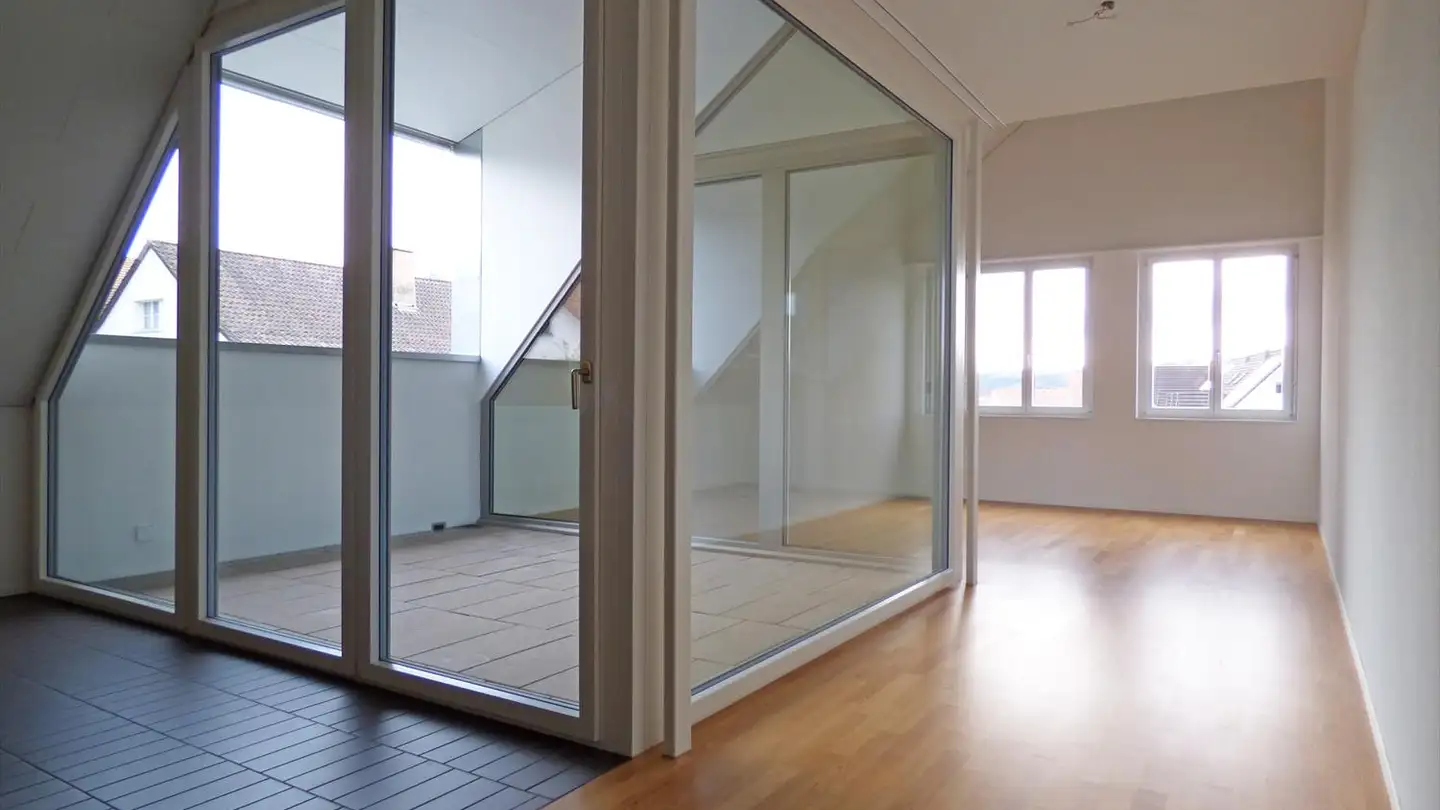 Dachgeschosswohnung mieten - Isenbachweg 10, 8906 Bonstetten - Foto 3