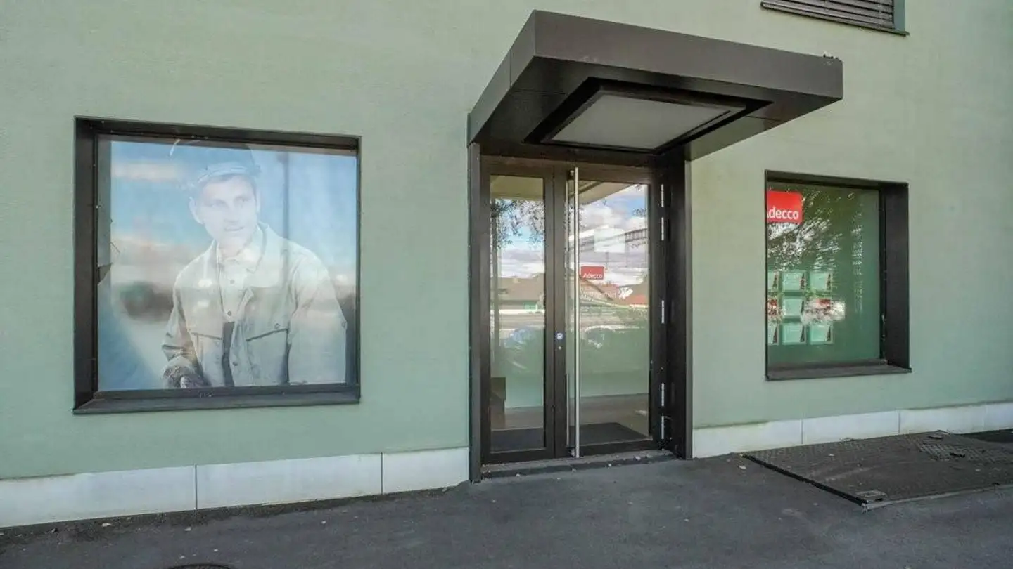 Office space for rent - Zentrum Staldenbach 15, 8808 Pfäffikon SZ