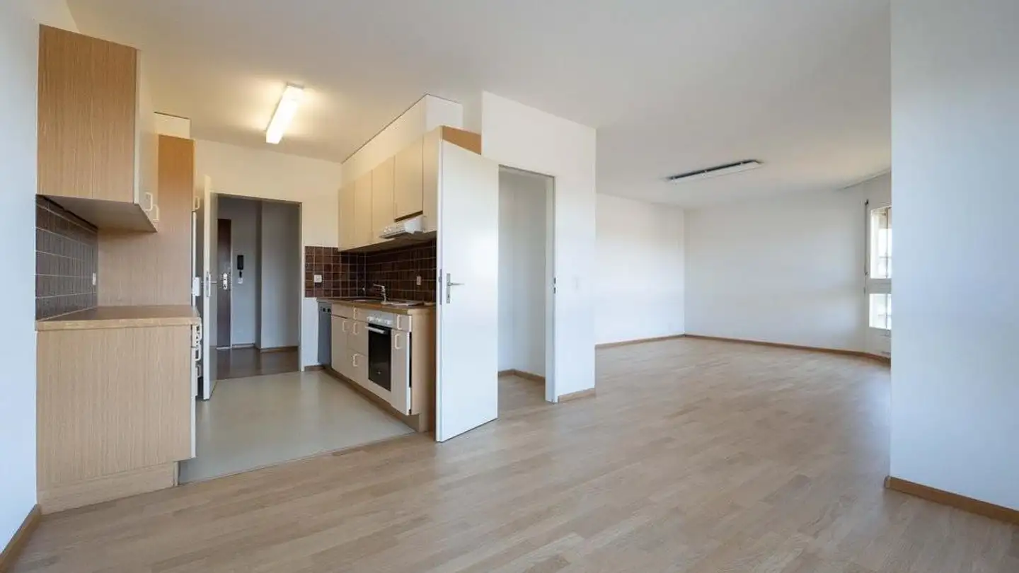 Appartamento in affitto - Bahnhofstrasse 60, 4132 Muttenz - Foto 2