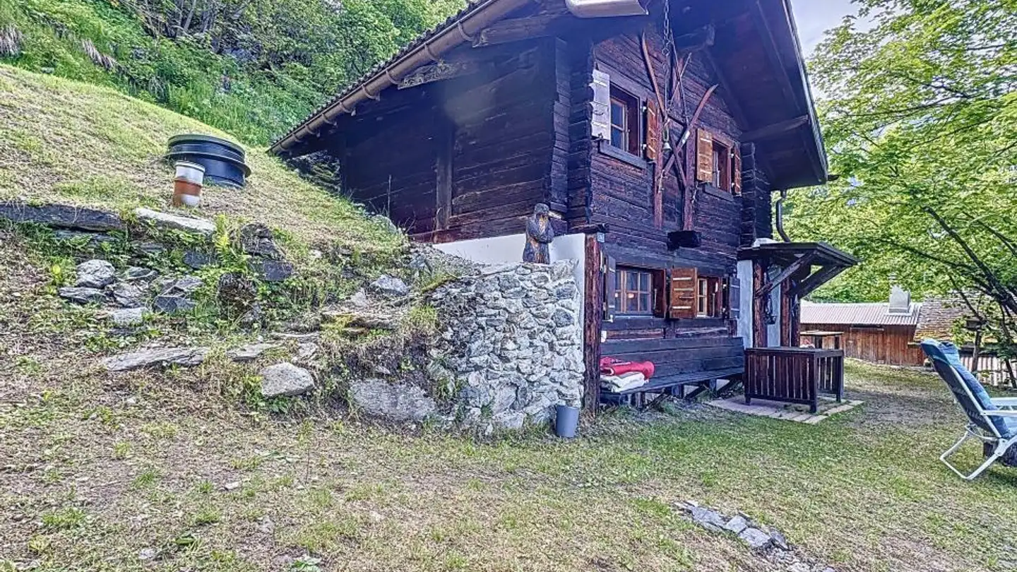 Chalet for sale - 1948 Lourtier