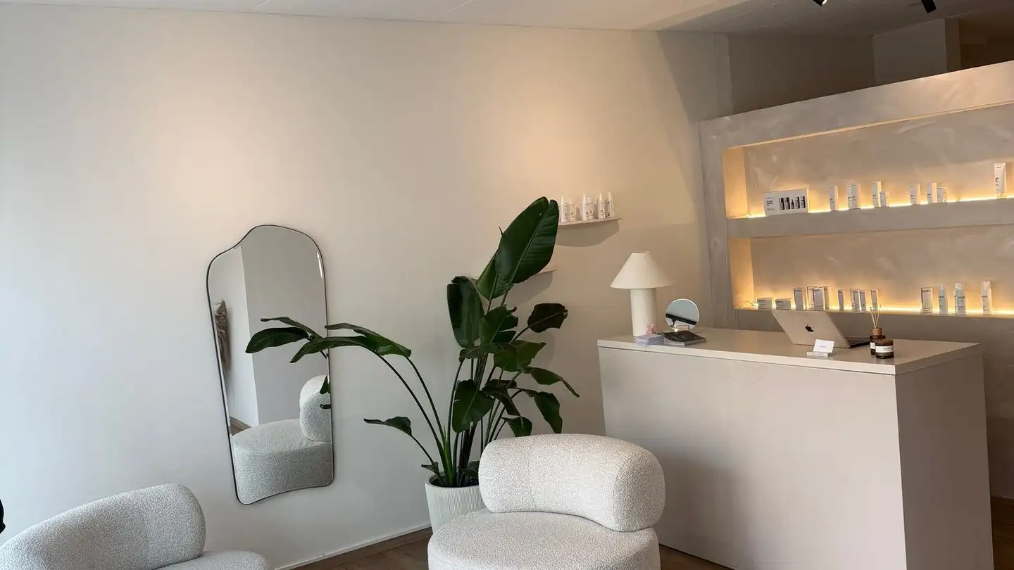 Immeuble industriel à louer - Schaffhauserstrasse 123, 8302 Kloten