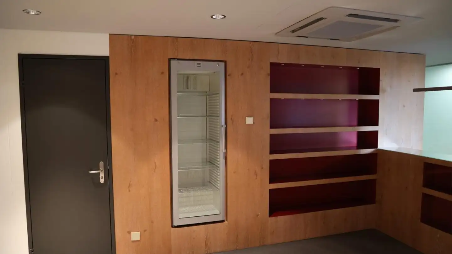 Spazio ufficio in affitto - Bahnhofstrasse 3, 6440 Brunnen - Photo 2