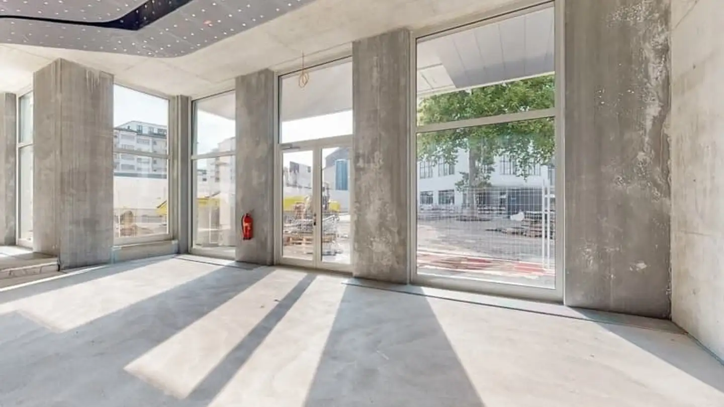 Gewerbe mieten - Industrieplatz 5, 8212 Neuhausen am Rheinfall - Foto 3