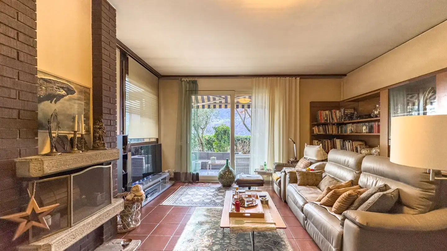 Row house for sale - 6943 Vezia