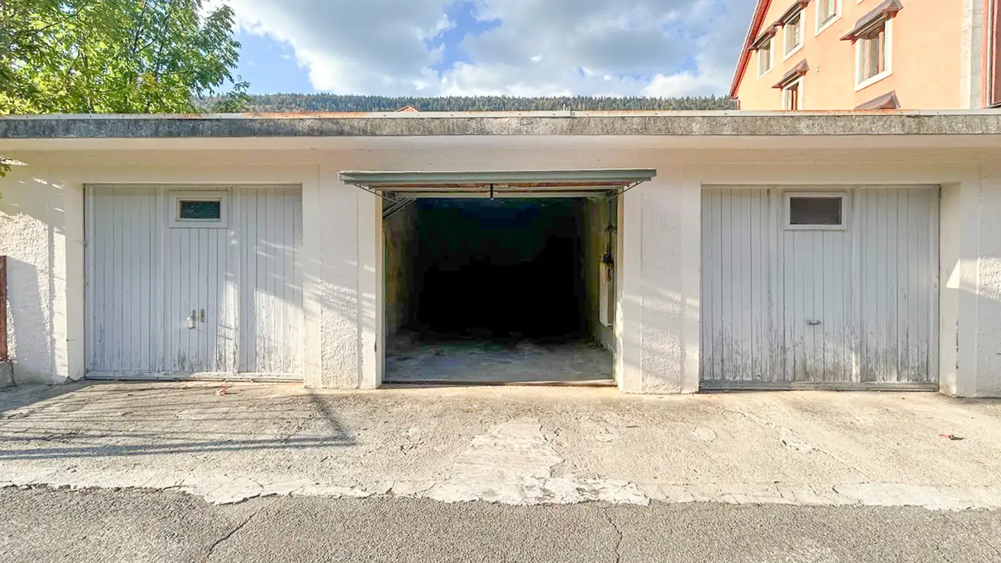 Single garage for rent - Bas-De-La-Route 3, 2115 Buttes