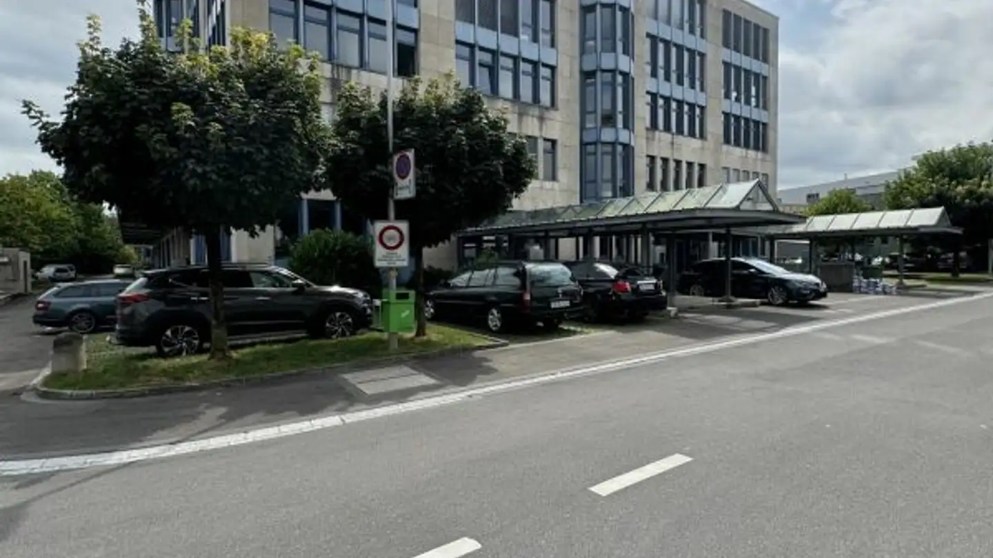Bürofläche mieten - Grundstrasse 12, 6343 Rotkreuz