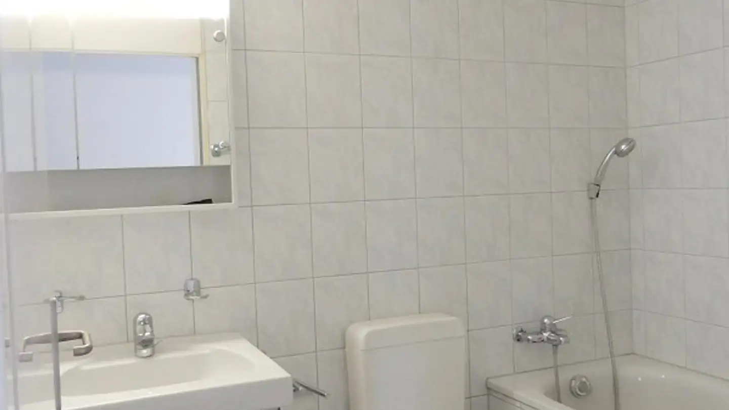 Appartement à louer - In Der Breiti 3, 8185 Winkel - Photo 4