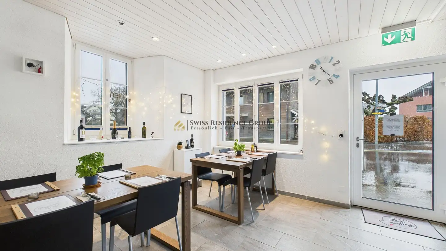 Restaurant à louer - 5644 Auw