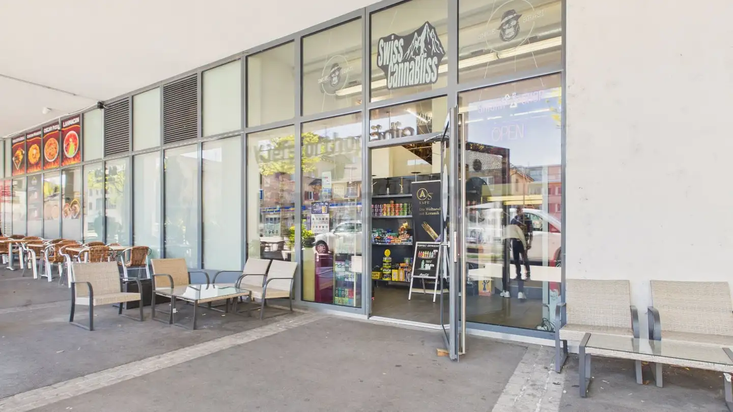 Shop for sale - 8152 Glattbrugg