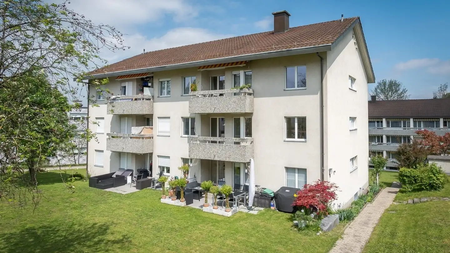 Parcheggio esterno in affitto - Weiherstrasse 3, 8625 Gossau ZH