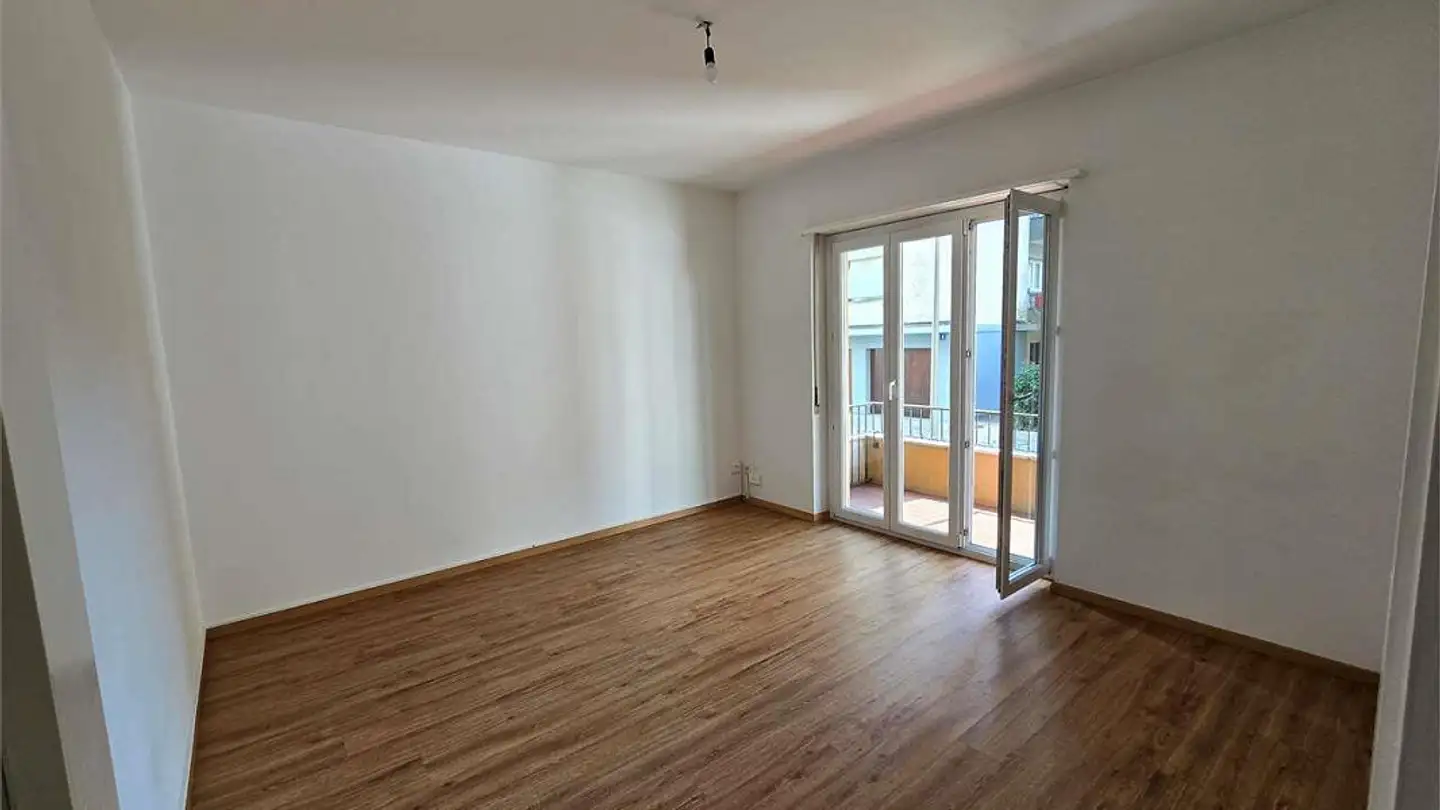 Appartement à louer - 6830 Chiasso