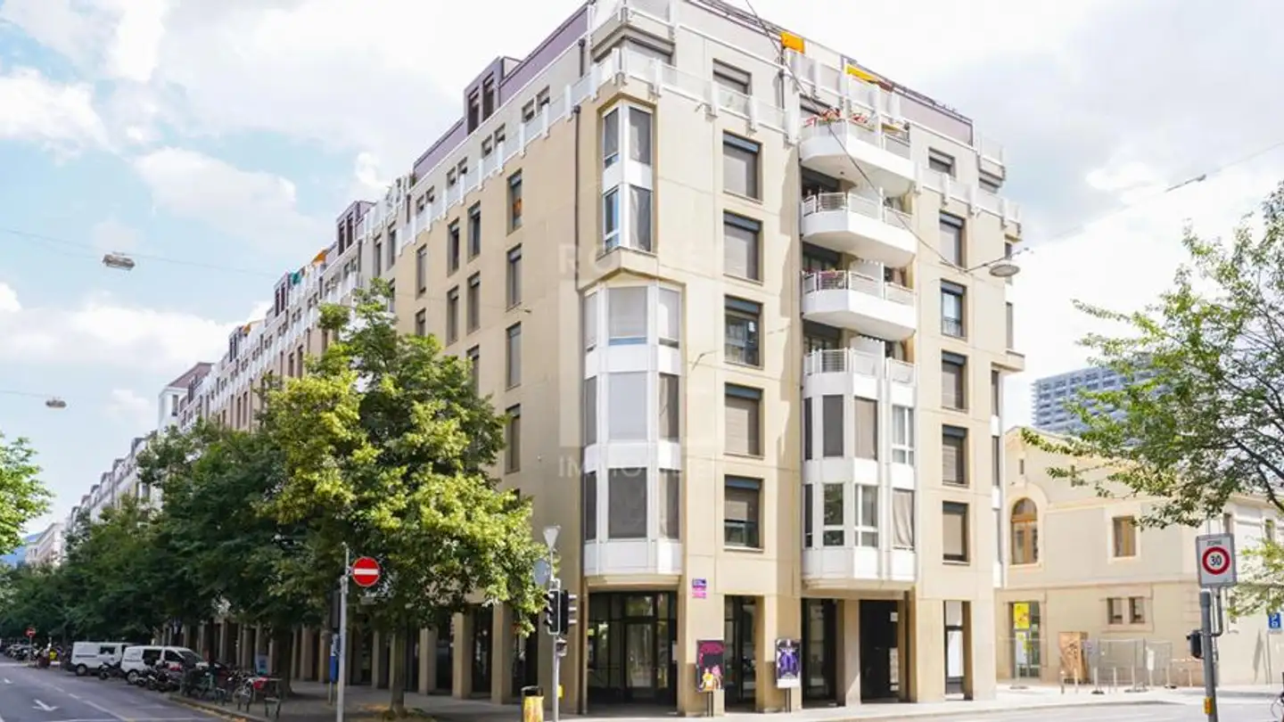 Shop for rent - Rue De L'école De Médecine, 1205 Genève - Photo 3