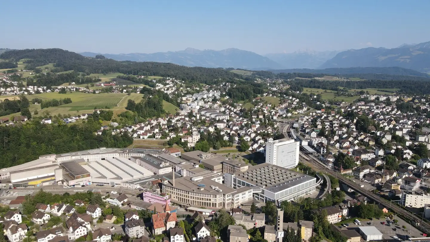 Spazio di archiviazione in affitto - Joweid Zentrum, 8630 Rüti ZH