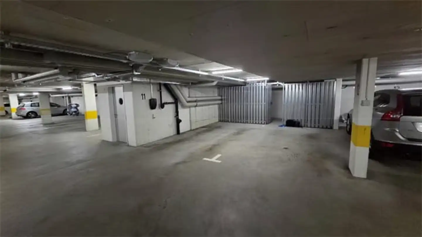 Parcheggio sotterraneo in affitto - Fangenstrasse 8, 8713 Uerikon