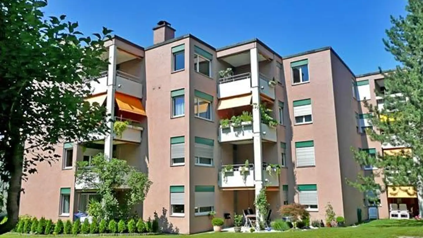 Covered parking space for rent - 8953 Dietikon