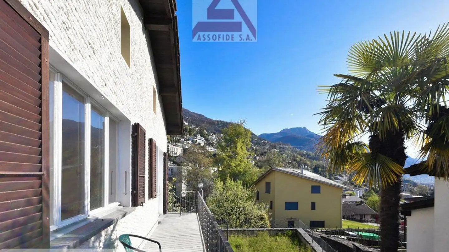 Maison jumelle à vendre - 6648 Minusio