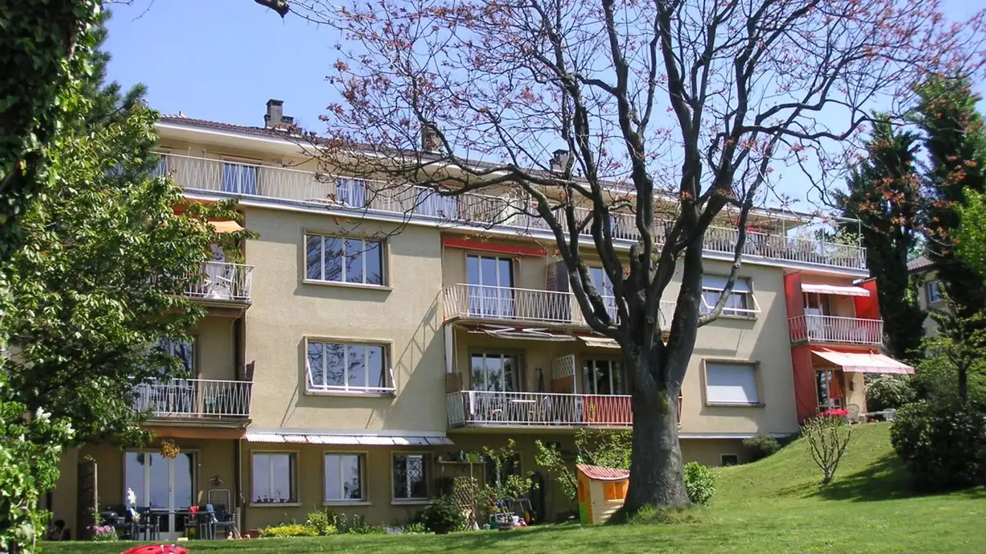 Outdoor parking space for rent - Chemin De Primerose 49, 1007 Lausanne