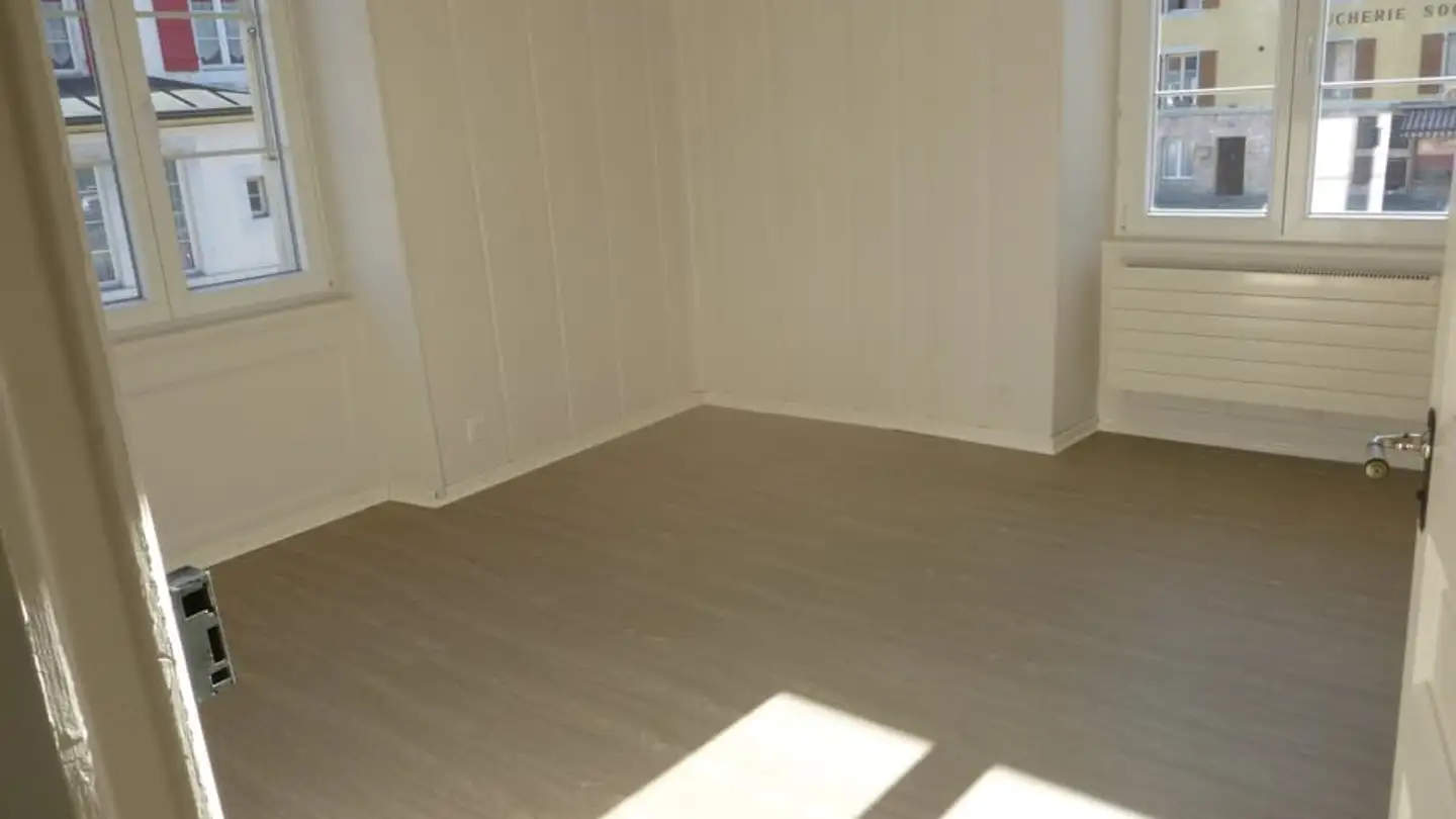 Appartamento in affitto - Place Des Halles 4, 2108 Couvet - Photo 3