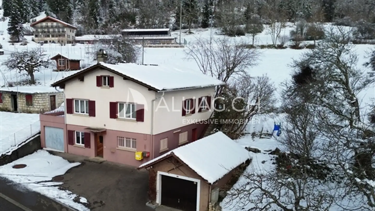 Single house for sale - 2712 Le Fuet