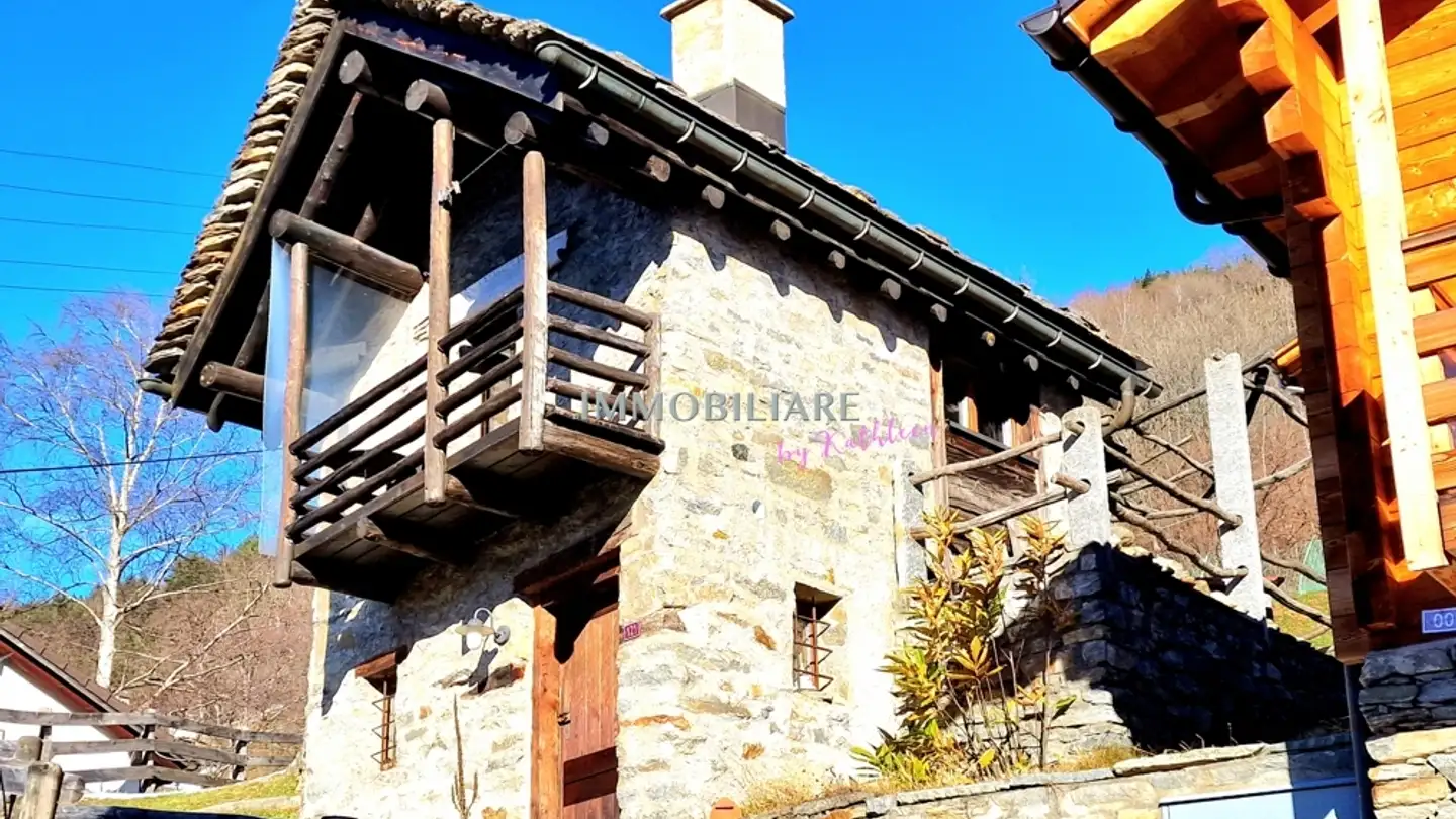 Single house for sale - Ronzano, 6749 Sobrio