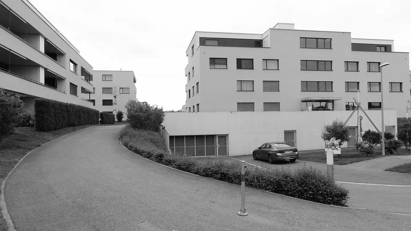 Tiefgaragenstellplatz mieten - Oberfeldhöhe 3, 6280 Hochdorf