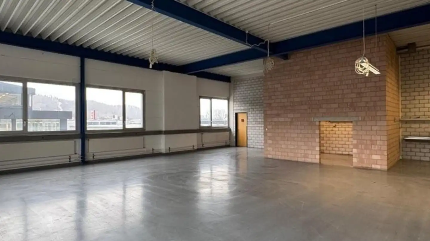 Gewerbe mieten - Rue De Longeau / Lengnaustrasse 10, 2504 Biel/Bienne - Foto 2