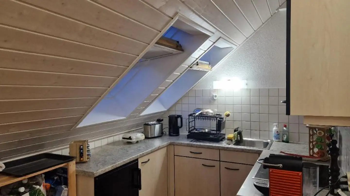Attic flat for rent - Rue Agassiz 22, 2610 St-Imier