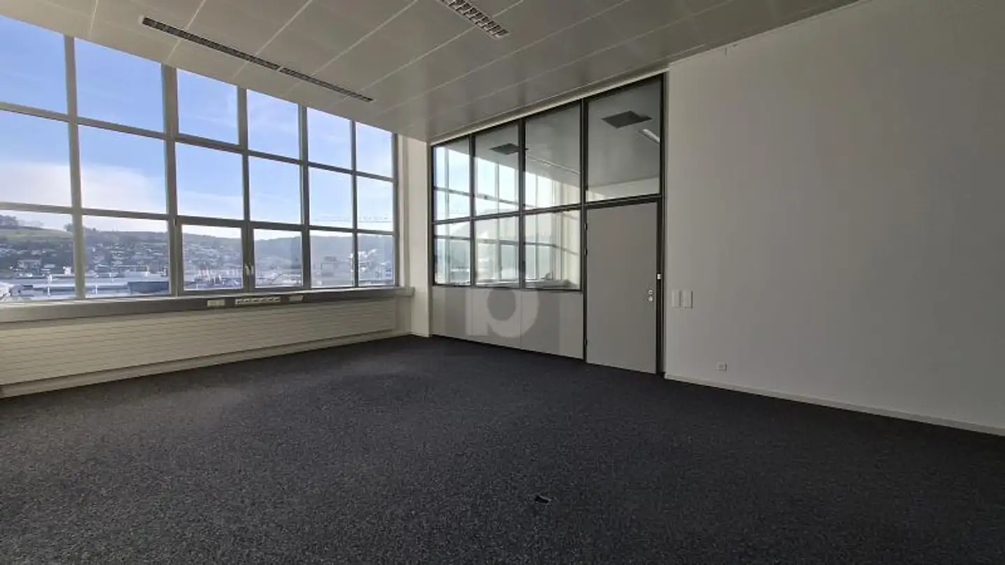 Bürofläche mieten - 8184 Bachenbülach
