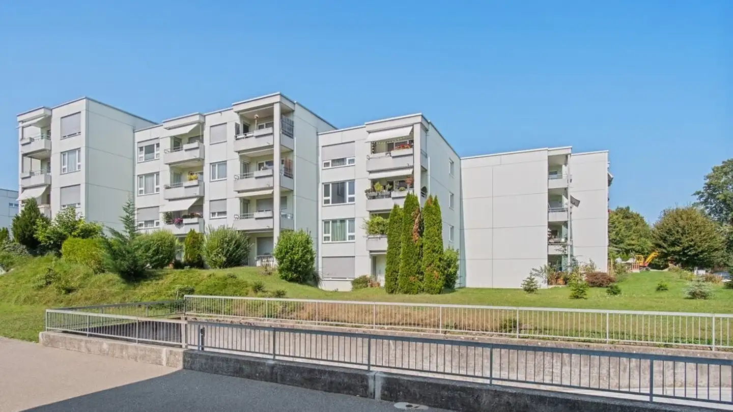 Single garage for rent - Eilweg 4, 8634 Hombrechtikon