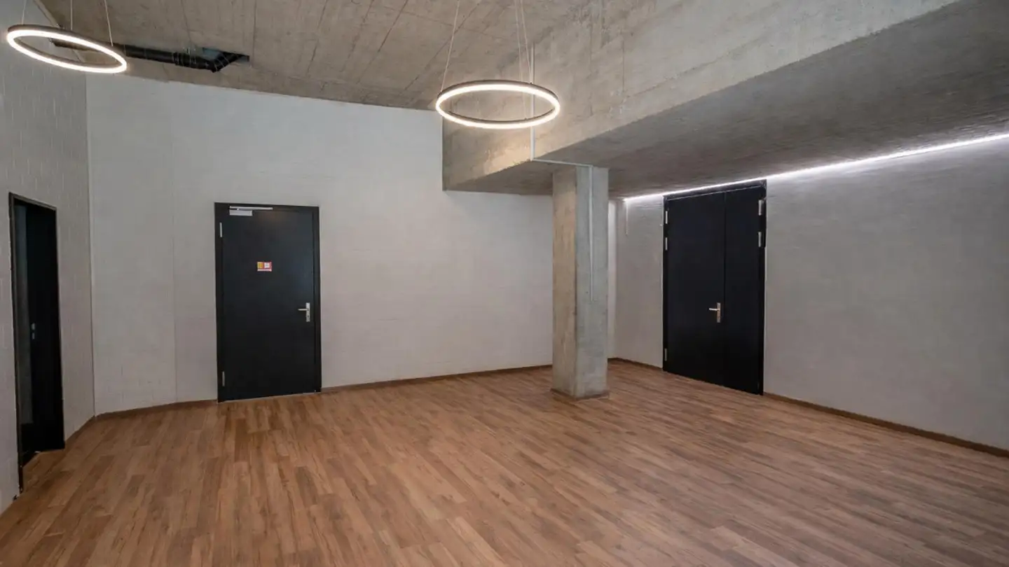 Geschäft mieten - Hohlstrasse 508, 8048 Zürich - Foto 2