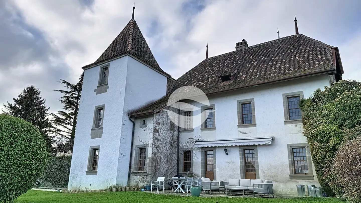 Apartment for rent - 1266 Duillier