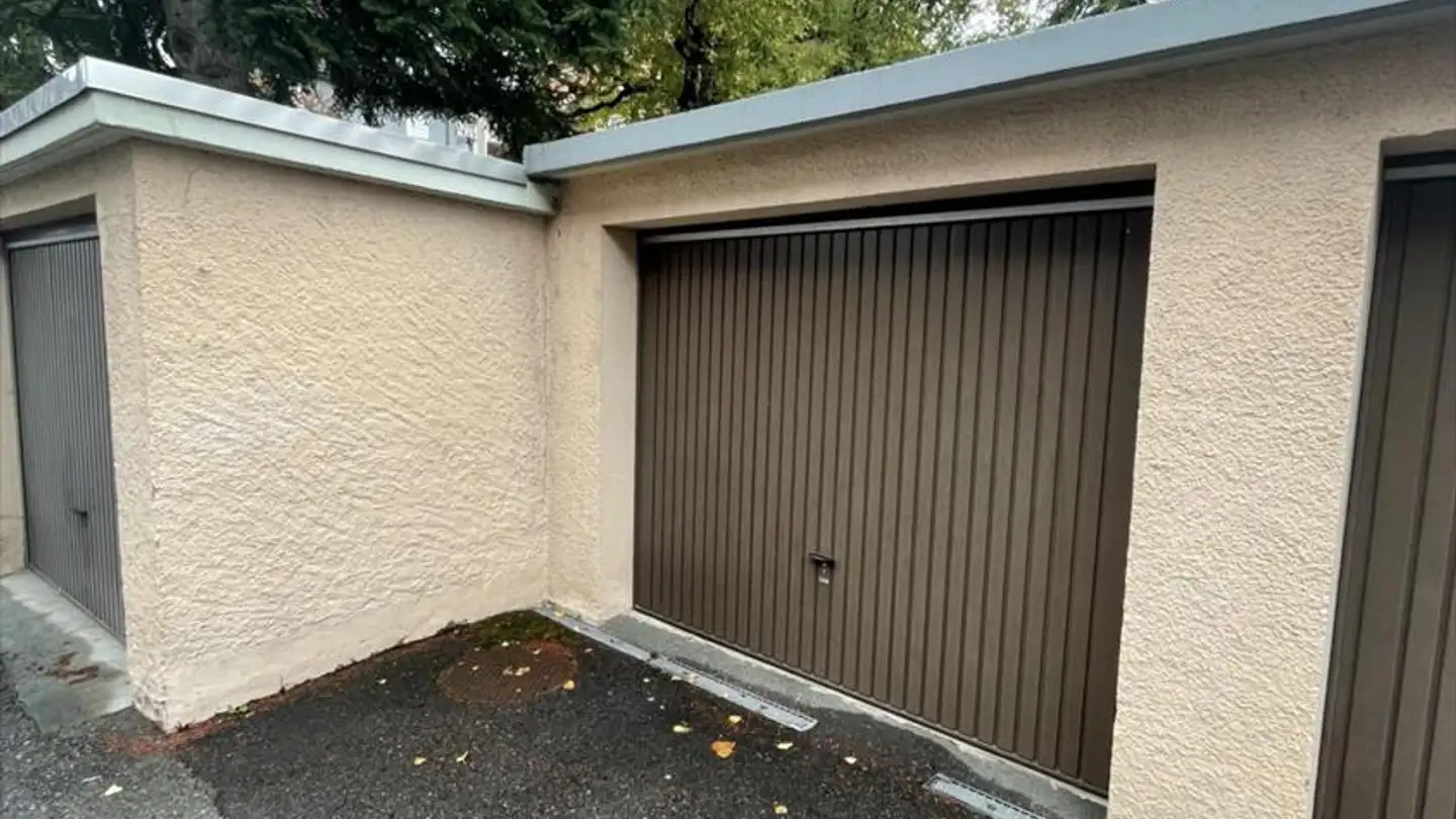 Garage for rent - Chemin De La Motte 12, 1018 Lausanne