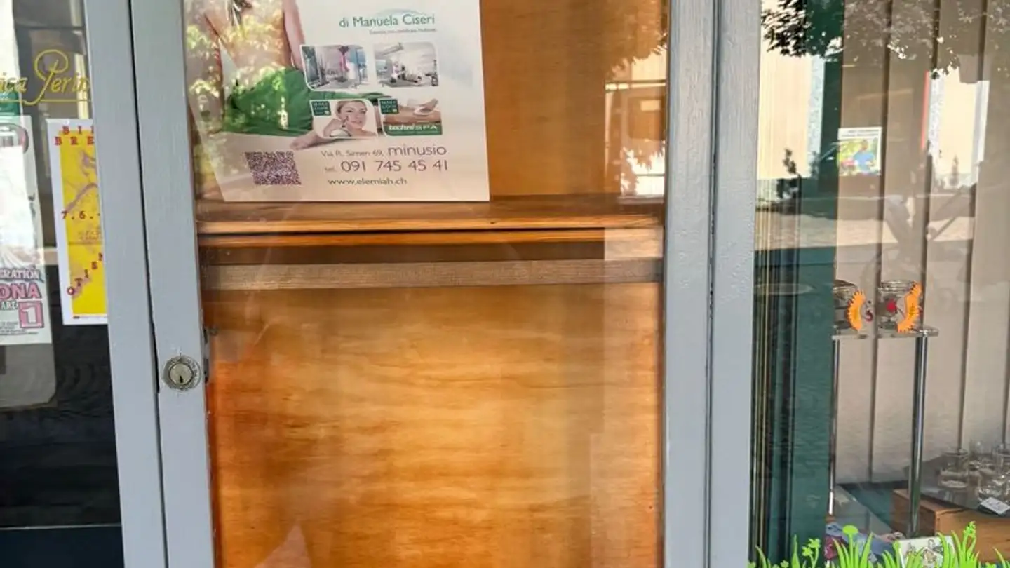 Schaufenster mieten - Via San Francesco 5, 6600 Locarno