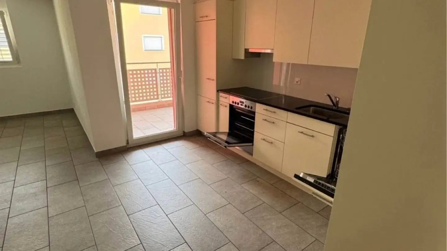 Apartment for rent - Via San Jorio, 6600 Locarno - Photo 2